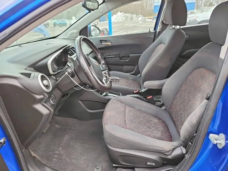 2017 CHEVROLET SONIC LT  