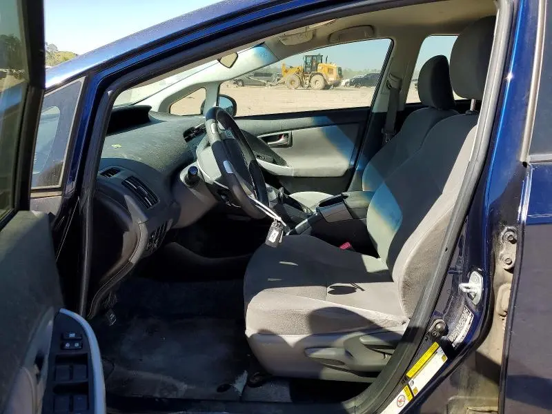 2013 TOYOTA PRIUS TWO  
