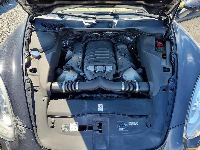 2014 PORSCHE CAYENNE S  