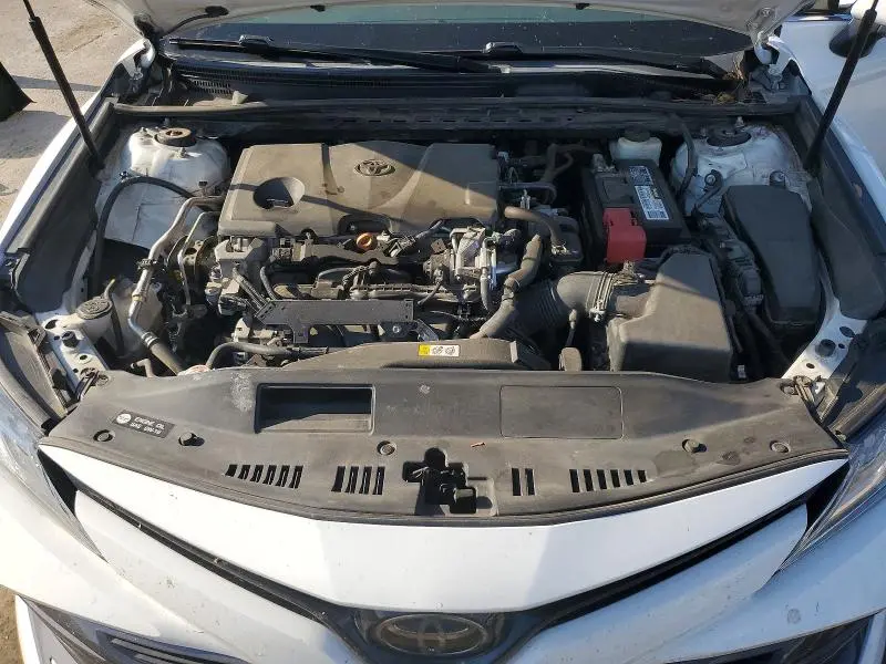 2018 TOYOTA CAMRY XLE  