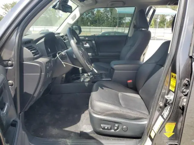 2023 TOYOTA 4RUNNER SE  