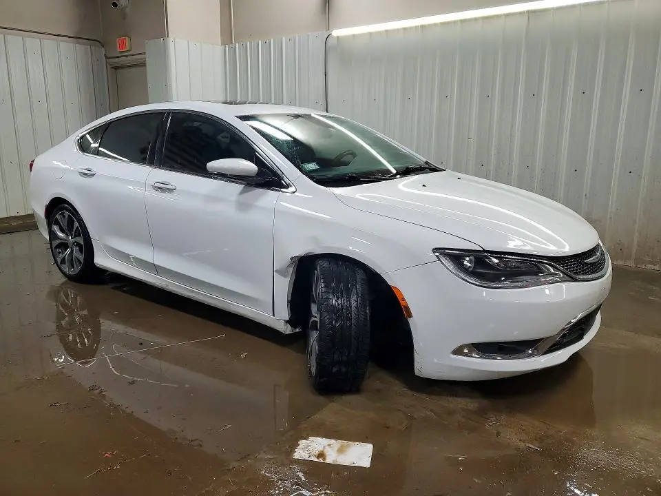 2015 CHRYSLER 200 C  