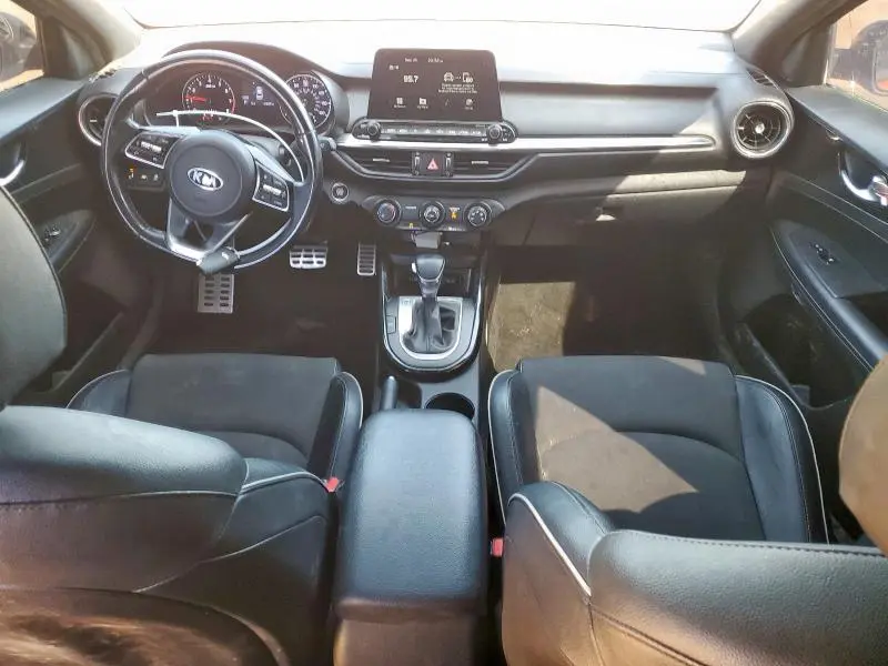 2021 KIA FORTE GT LINE  