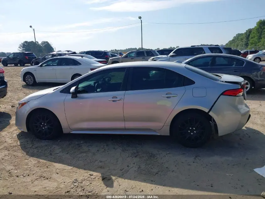 2022 TOYOTA COROLLA LE