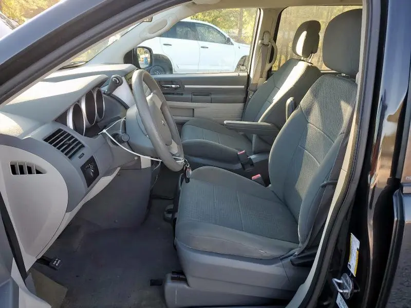 2010 DODGE GRAND CARAVAN SE  