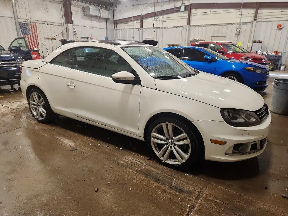 2014 VOLKSWAGEN EOS LUX  