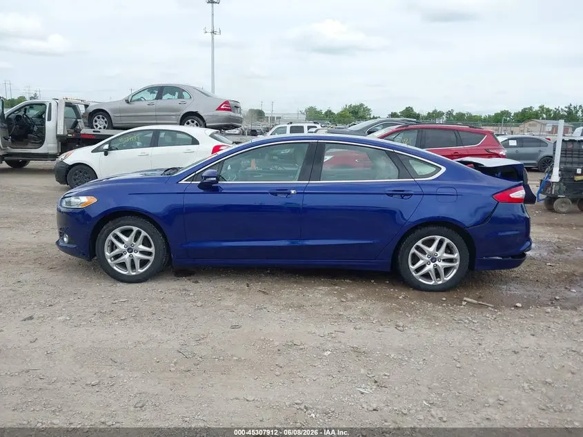 2013 FORD FUSION SE