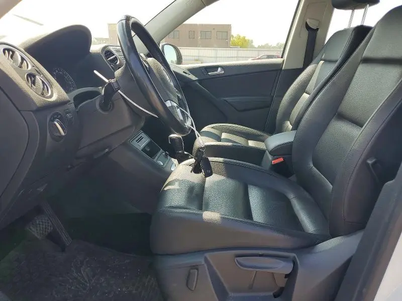 2016 VOLKSWAGEN TIGUAN S  