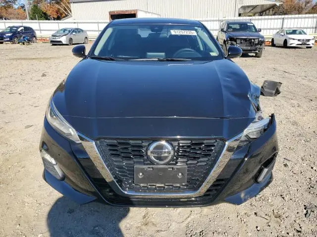 2021 NISSAN ALTIMA SR  