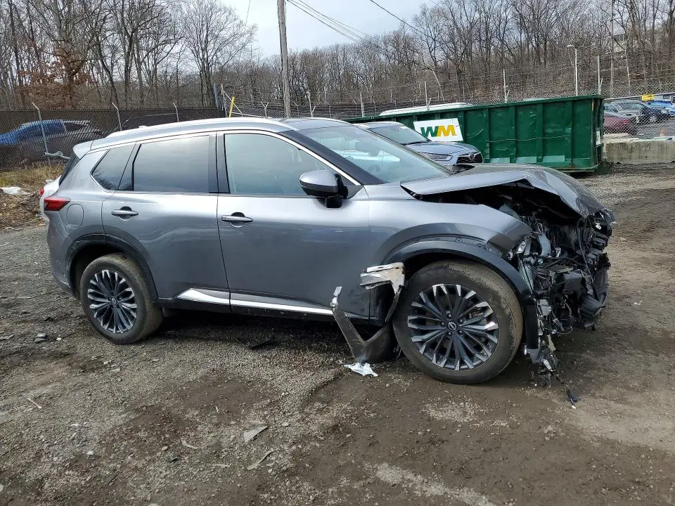 2025 NISSAN ROGUE PLATINUM  