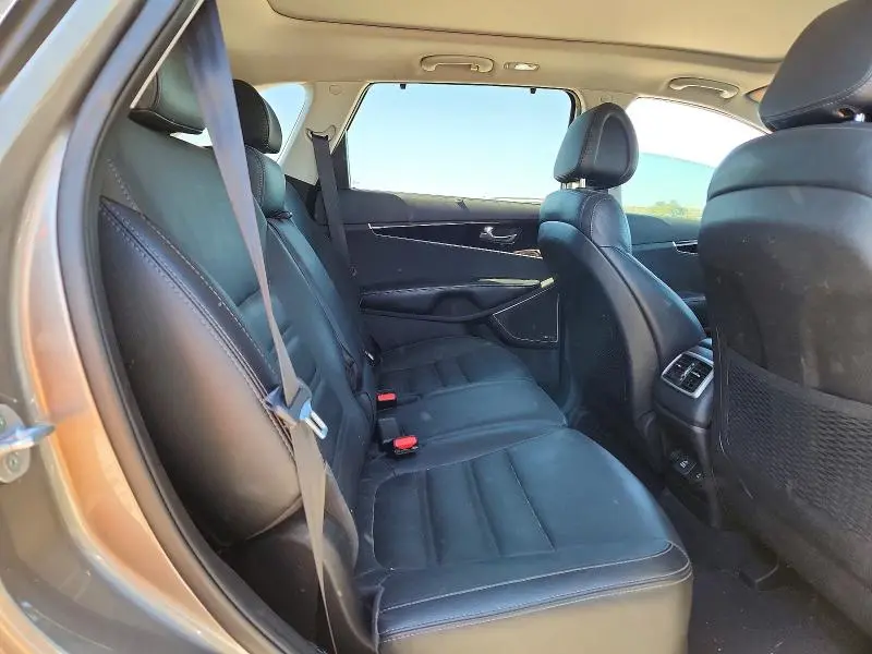 2016 KIA SORENTO SX V6  
