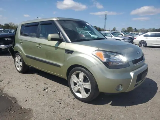 2011 KIA SOUL +  