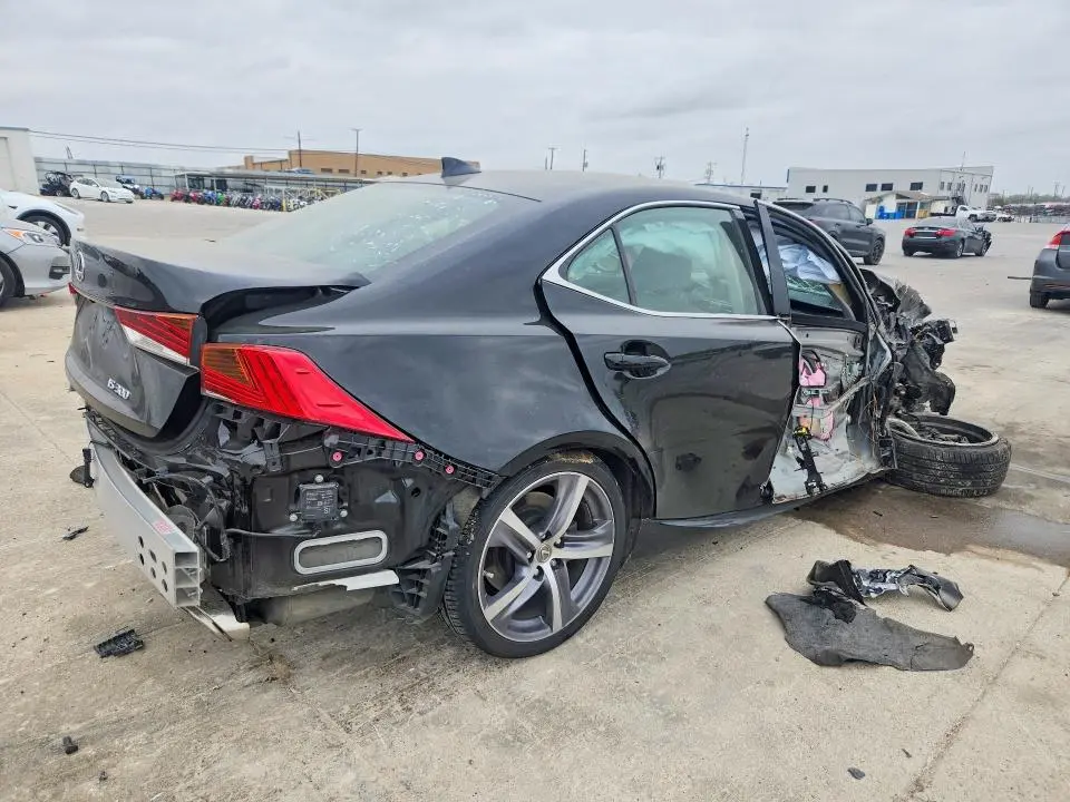 2018 LEXUS IS 300 BASE  
