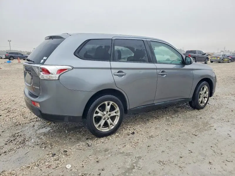 2014 MITSUBISHI OUTLANDER SE  