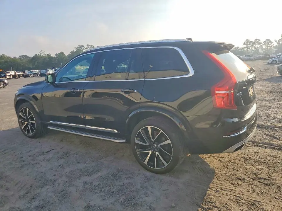 2018 VOLVO XC90 T6  