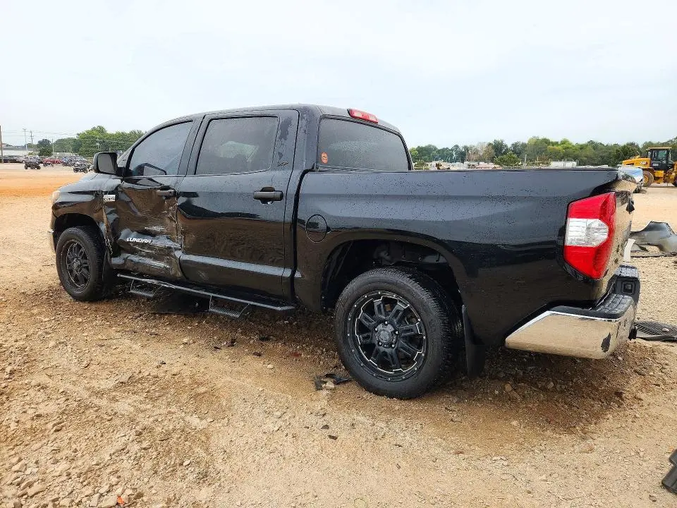 2018 TOYOTA TUNDRA CREWMAX SR5  