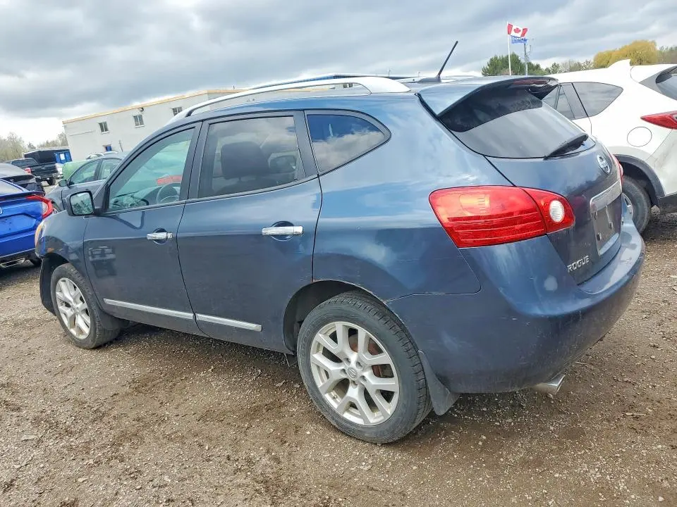 2013 NISSAN ROGUE S  