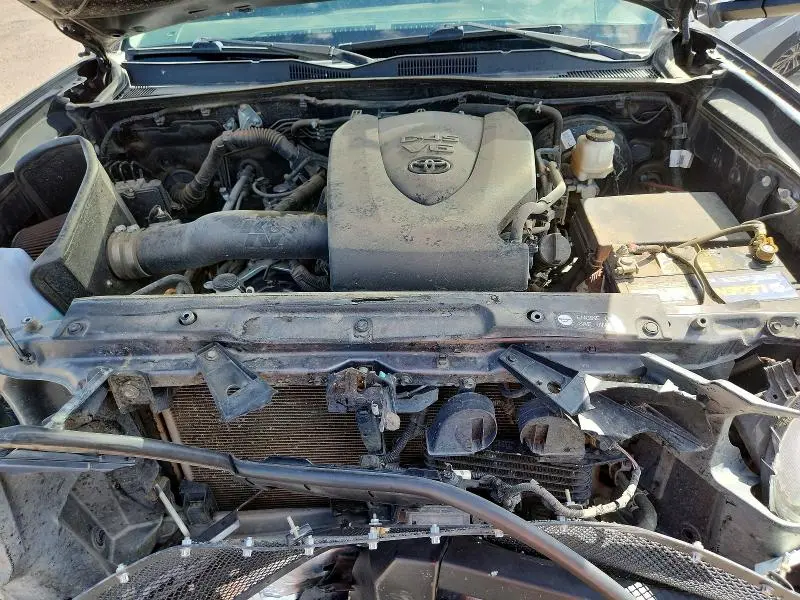 2019 TOYOTA TACOMA SR V6  
