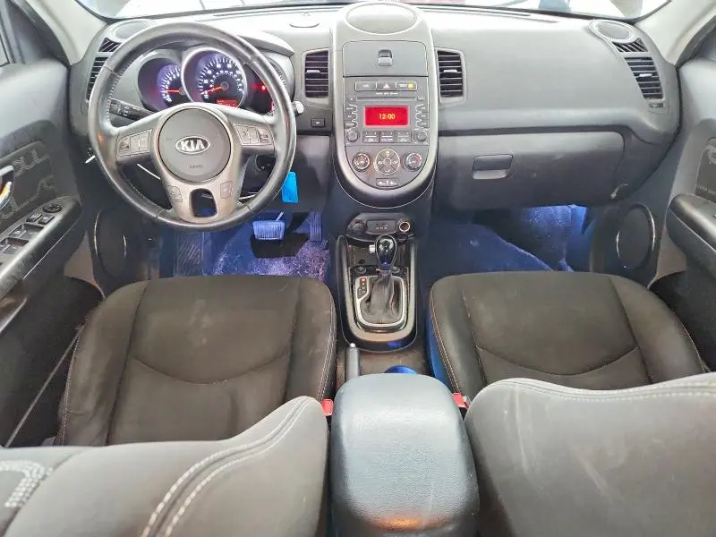 2013 KIA SOUL +  