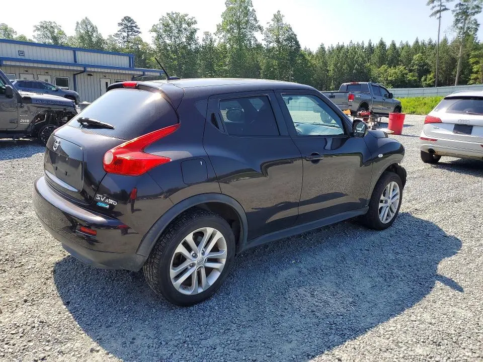 2014 NISSAN JUKE SV  