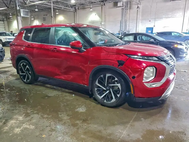 2024 MITSUBISHI OUTLANDER SE  
