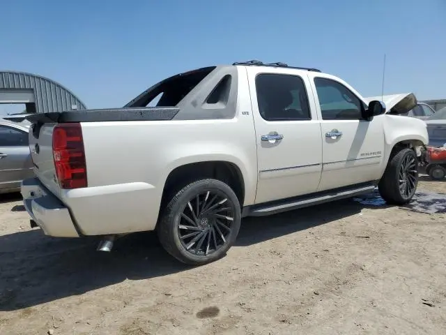 2010 CHEVROLET AVALANCHE LTZ  