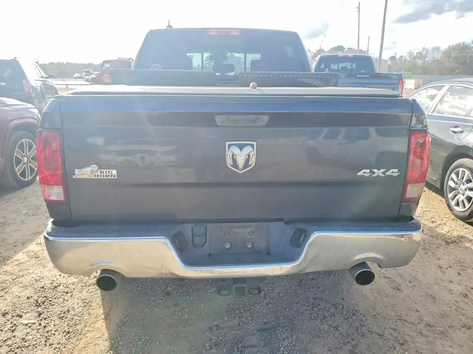2014 RAM 1500 SLT  