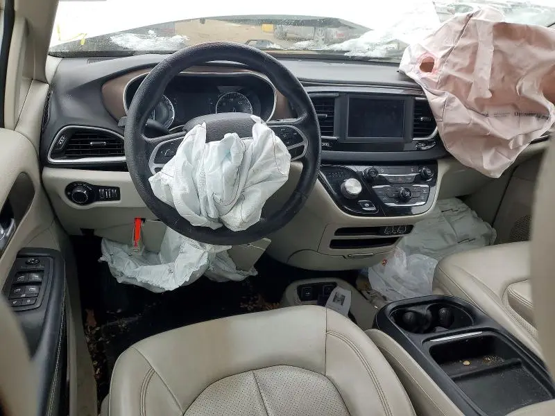 2021 CHRYSLER VOYAGER LXI  