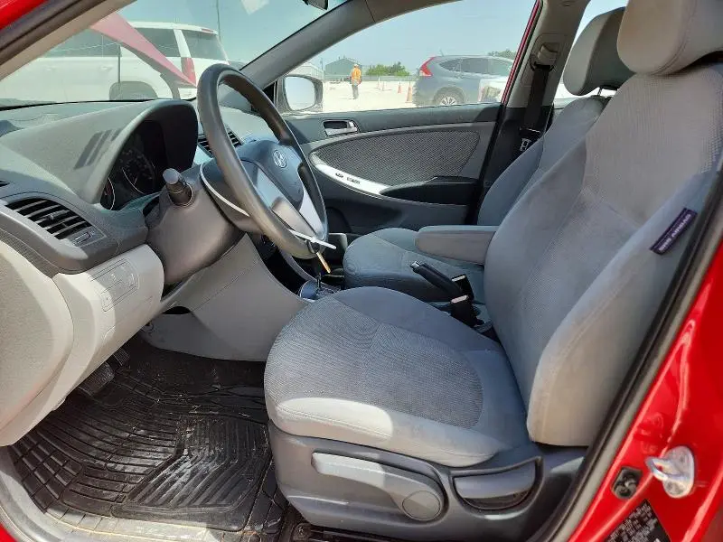 2014 HYUNDAI ACCENT GLS  
