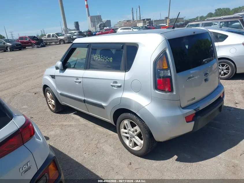 2011 KIA SOUL +