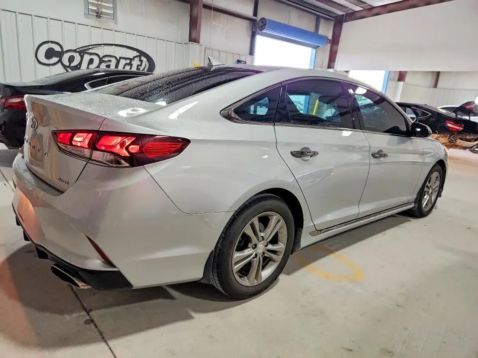 2018 HYUNDAI SONATA SPORT  
