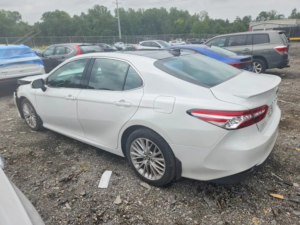 2018 TOYOTA CAMRY XLE V6  