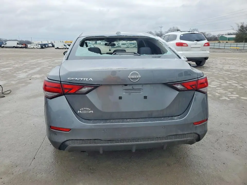 2025 NISSAN SENTRA SV  