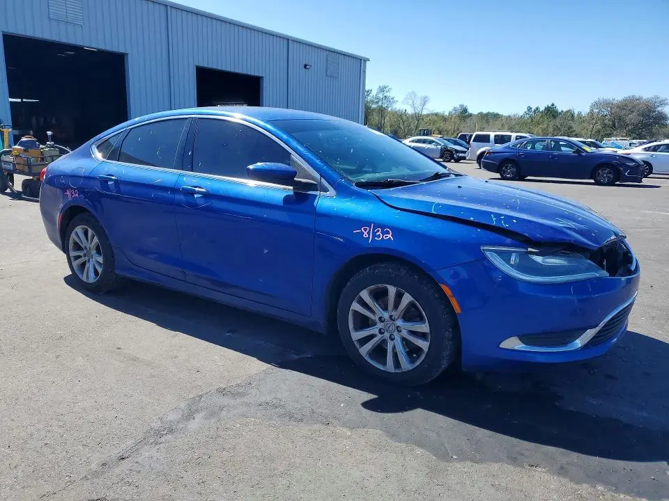2015 CHRYSLER 200 LIMITED  