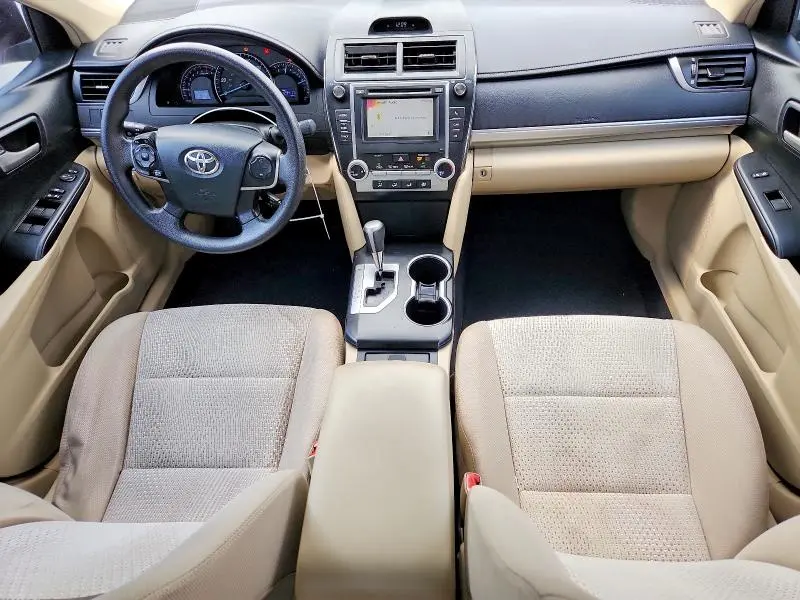 2013 TOYOTA CAMRY LE  