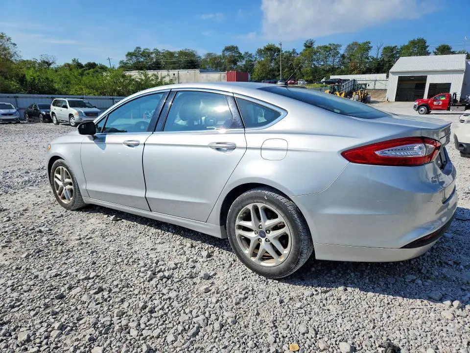 2015 FORD FUSION SE  