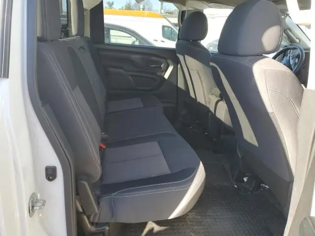 2022 NISSAN TITAN S  