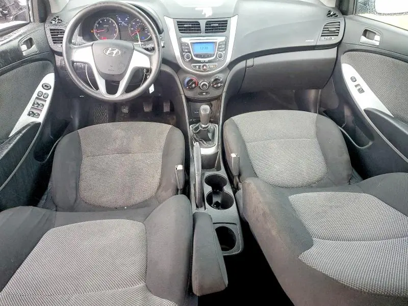 2013 HYUNDAI ACCENT GS  