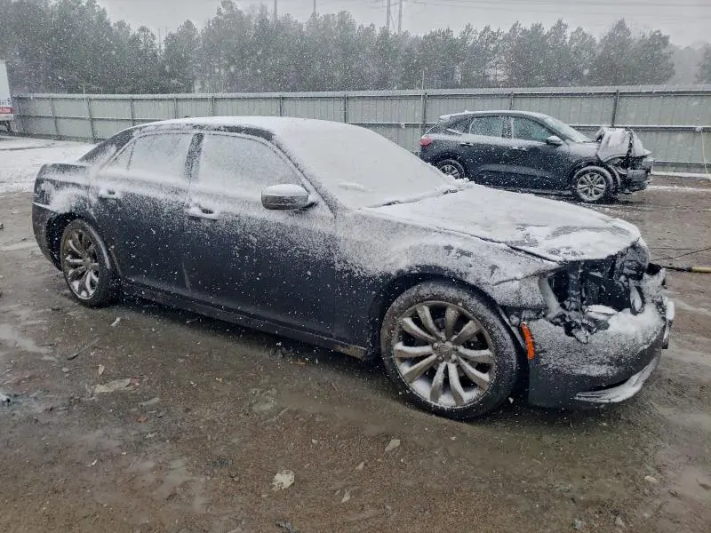 2018 CHRYSLER 300 LIMITED  