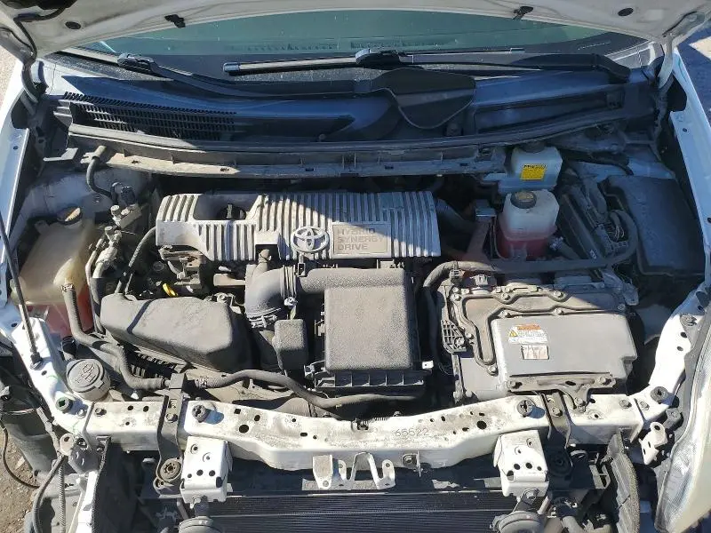 2013 TOYOTA PRIUS PERSONA SERIES SE  