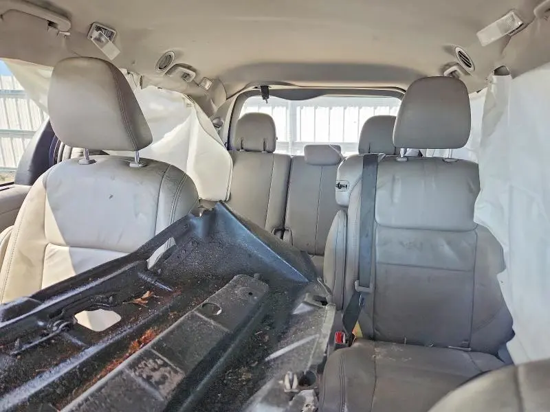 2017 TOYOTA SIENNA XLE 8-PASSENGER  