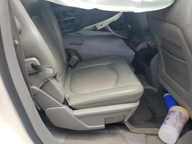 2012 CHEVROLET TRAVERSE LS  