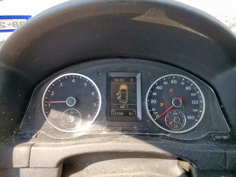 2012 VOLKSWAGEN TIGUAN S  