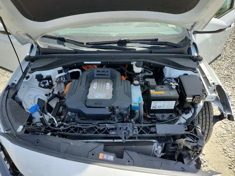 2021 HYUNDAI IONIQ SE  