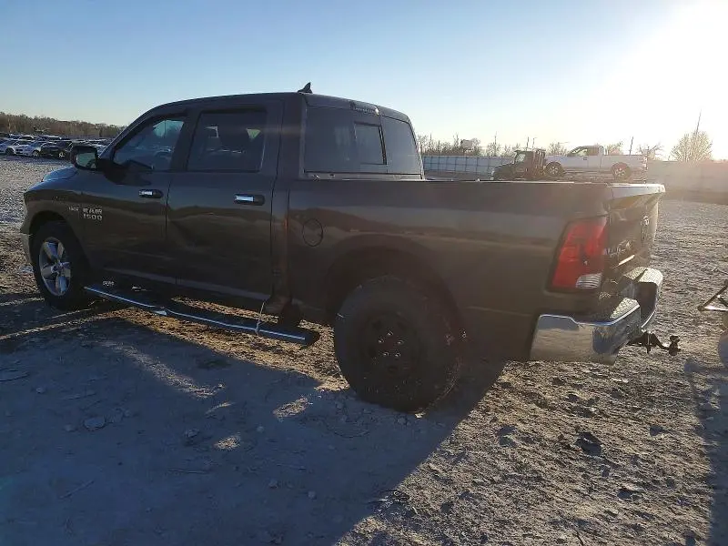 2018 RAM 1500 SLT  