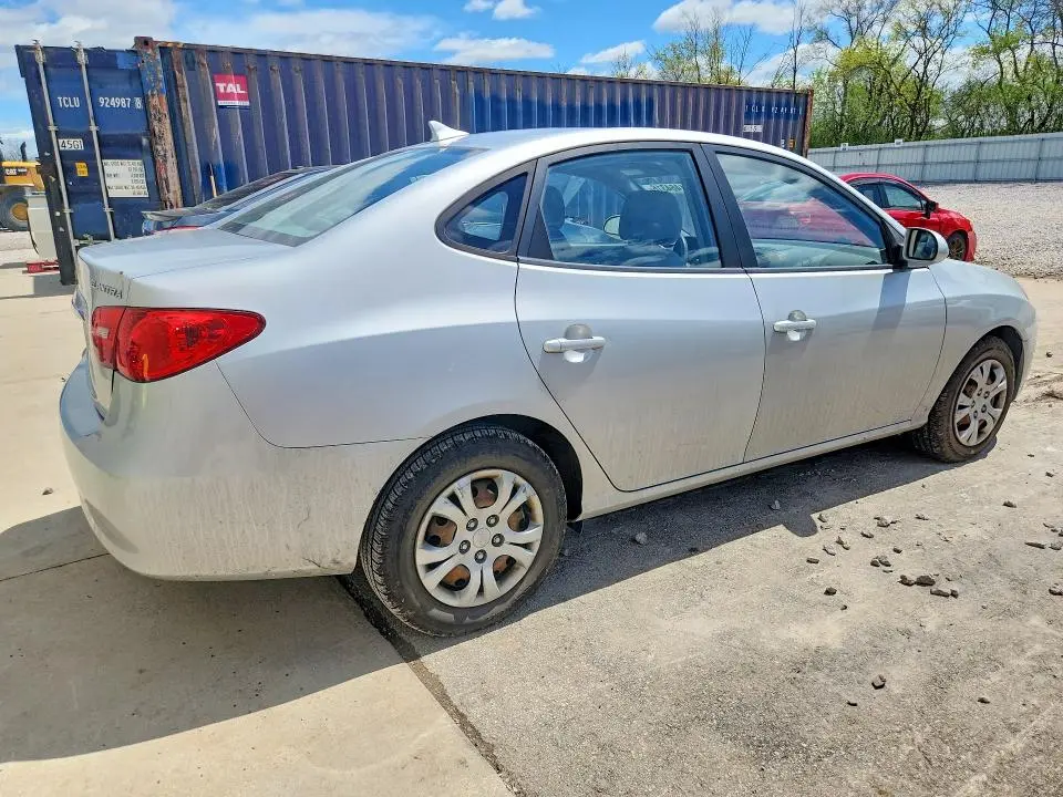 2010 HYUNDAI ELANTRA GLS  