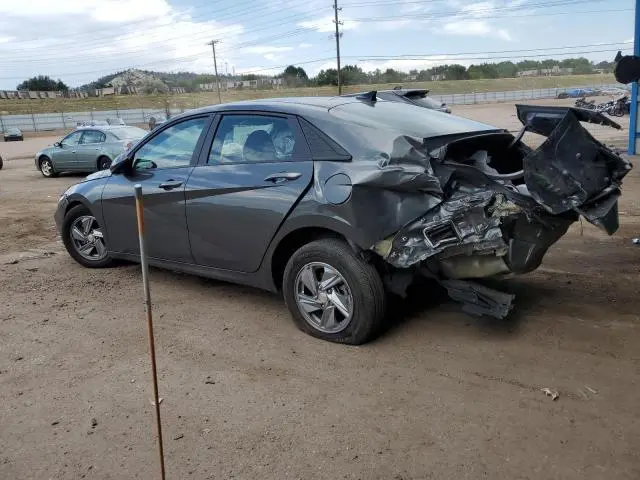 2024 HYUNDAI ELANTRA SE  