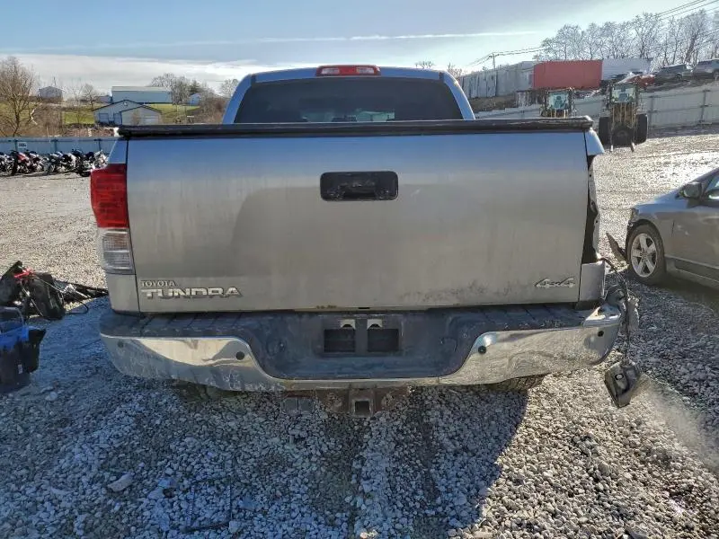 2013 TOYOTA TUNDRA CREWMAX SR5  