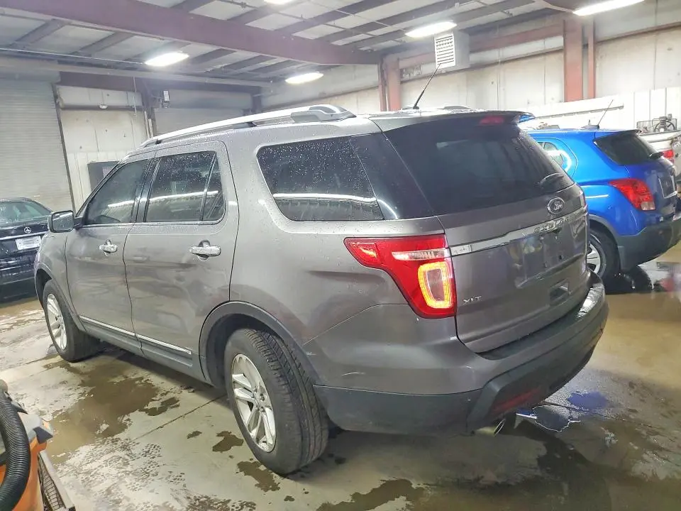 2011 FORD EXPLORER XLT  