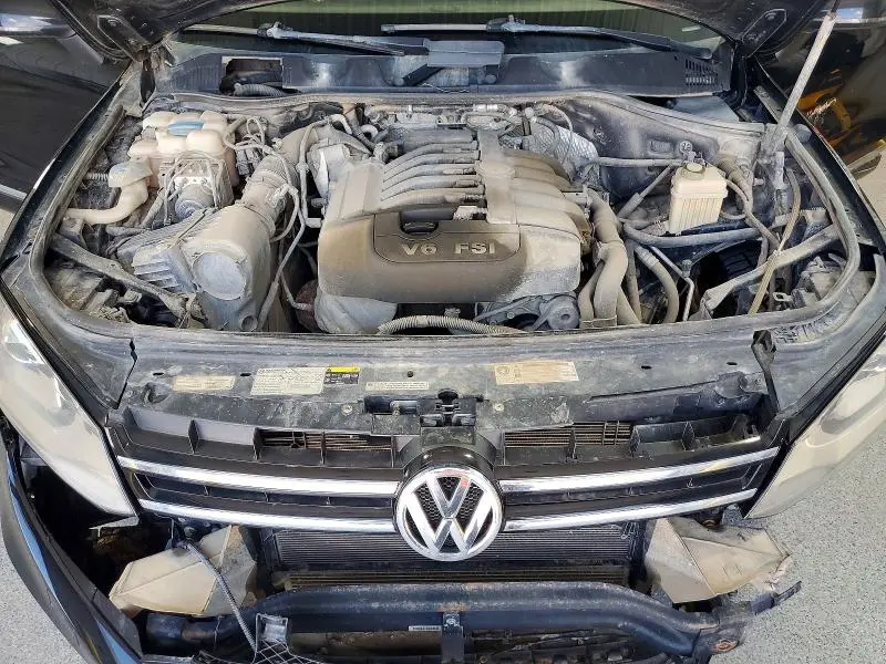 2013 VOLKSWAGEN TOUAREG V6  
